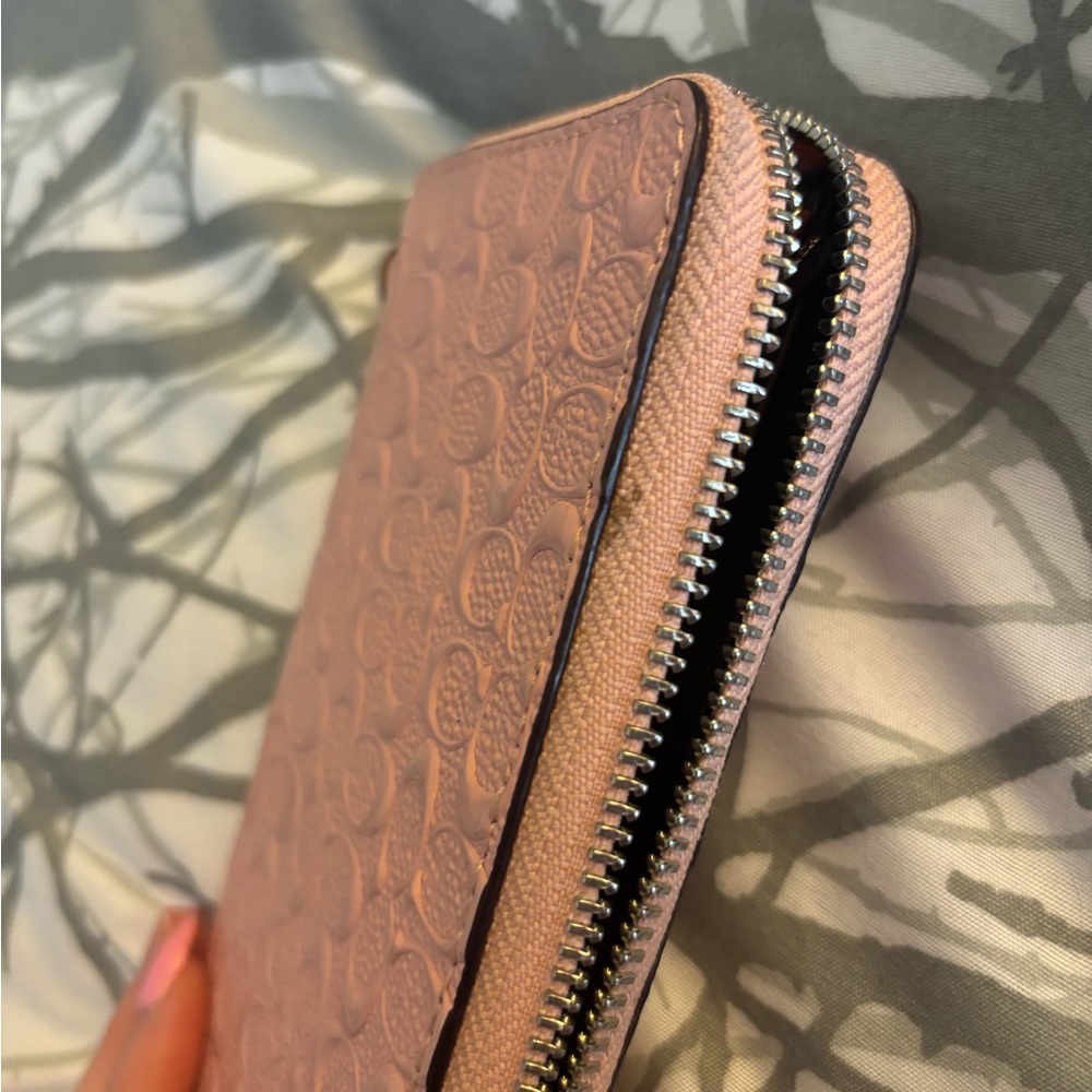 Coach Blush Pink Floral Embossed Wallet - Picture 5 of 6